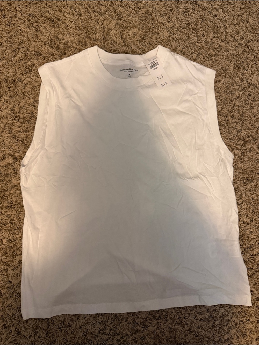 NWT Abercrombie & Fitch women’s size medium  White Muscle Tank